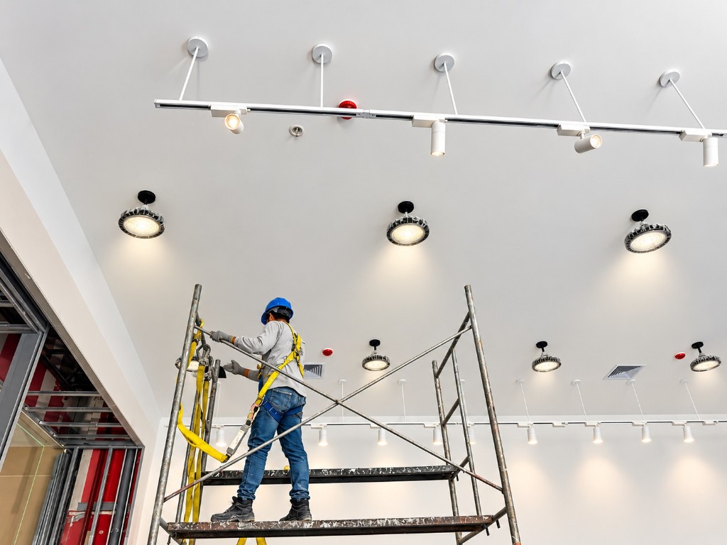 Instalación eléctrica e iluminación — R2A